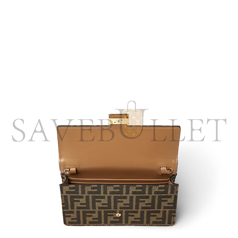 FENDI WALLET ON CHAIN BAGUETTE 8M0498A98PF0A6E (21*11.5*5cm)